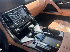 Lexus LX-Series