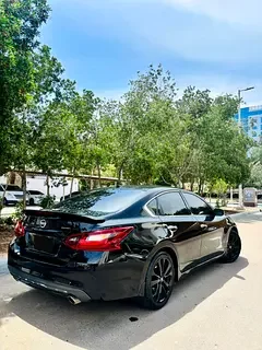 Nissan Altima