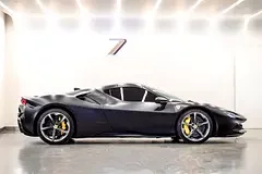 Ferrari SF90 Spider
