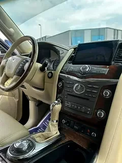 Infiniti QX80