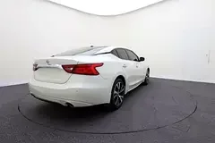 Nissan Maxima