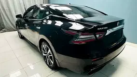 Nissan Maxima
