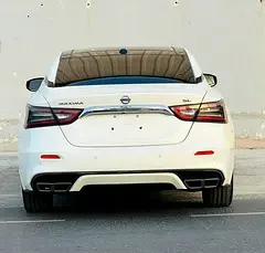 Nissan Maxima