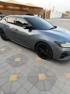 Nissan Maxima