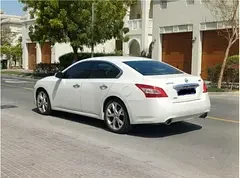 Nissan Maxima