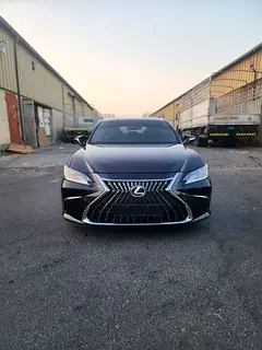 Lexus ES-Series