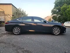 Lexus ES-Series