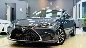 Lexus ES-Series