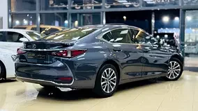 Lexus ES-Series