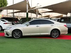 Lexus ES-Series