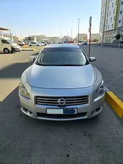 Nissan Maxima