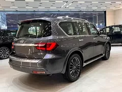 Infiniti QX80