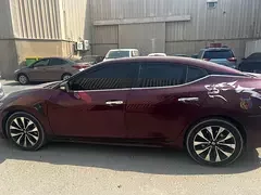 Nissan Maxima