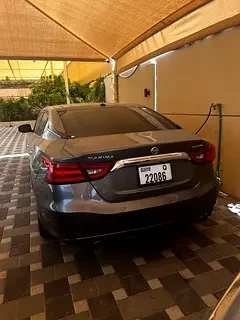Nissan Maxima