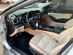 Nissan Maxima