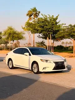 Lexus ES-Series