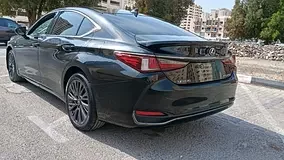 Lexus ES-Series