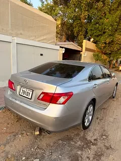 Lexus ES-Series