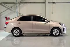 Kia Pegas