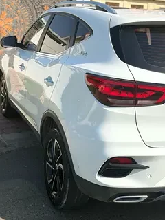 MG ZST