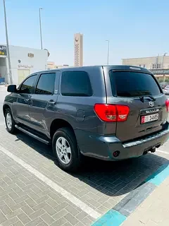 Toyota Sequoia