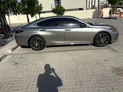 Lexus ES-Series