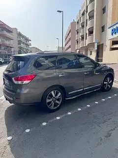 Nissan Pathfinder