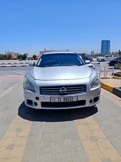 Nissan Maxima
