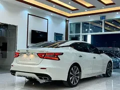Nissan Maxima