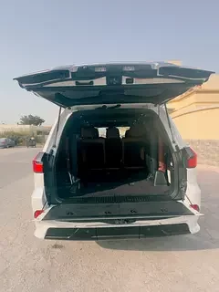 Lexus LX-Series