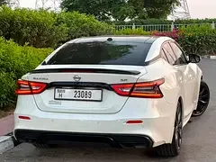 Nissan Maxima