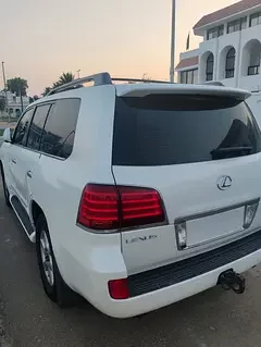 Lexus LX-Series