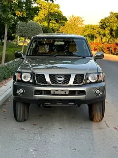 Nissan Patrol Safari