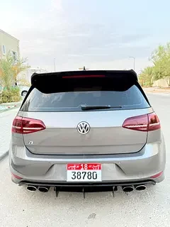 Volkswagen Golf R
