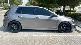 Volkswagen Golf R