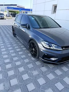 Volkswagen Golf R
