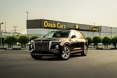 Hongqi E-HS9
