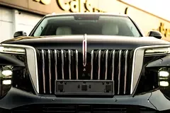 Hongqi E-HS9