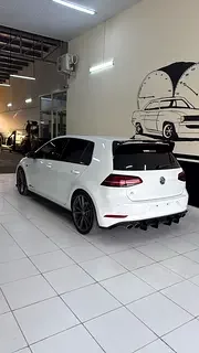 Volkswagen Golf R