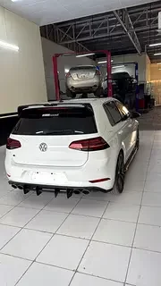 Volkswagen Golf R