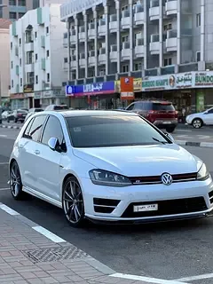 Volkswagen Golf R