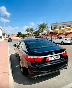 Lexus ES-Series