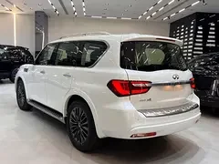 Infiniti QX80