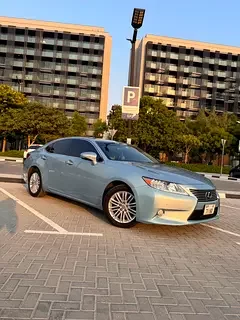Lexus ES-Series