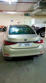 Lexus ES-Series