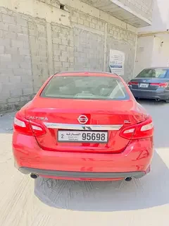 Nissan Altima