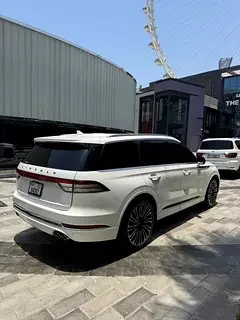 Lincoln Aviator