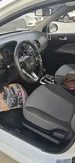 Kia Pegas