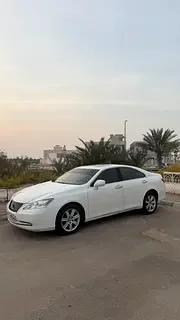 Lexus ES-Series