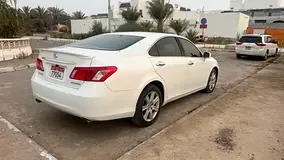 Lexus ES-Series